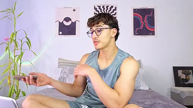 LatinReall online show from September 21, 2025, 7:26 pm