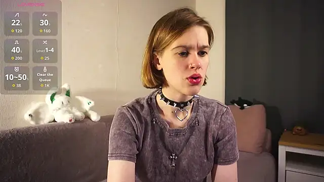 NoreenBestwick online show from September 13, 2025, 8:08 pm