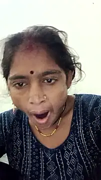 Guriya0076 online show from October 1, 2025, 10:38 pm