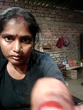 Guriya0076 online show from February 18, 2026, 8:32 am