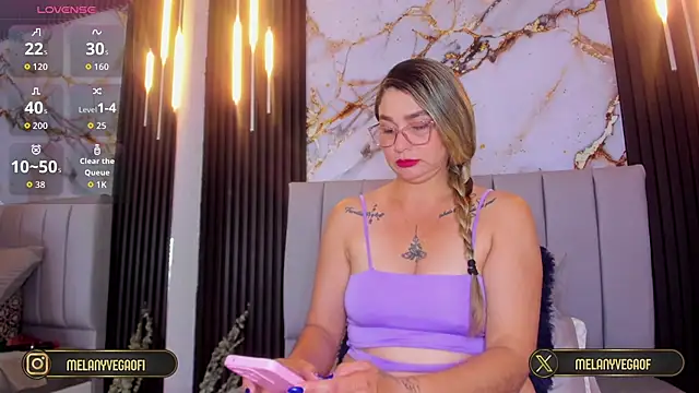 MelanyVegas online show from September 24, 2025, 1:25 pm