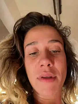 Snapshot of blond-96 chatting on February 22, 2026, 10:47 am blond-96 online show from February 22, 2026, 10:47 am