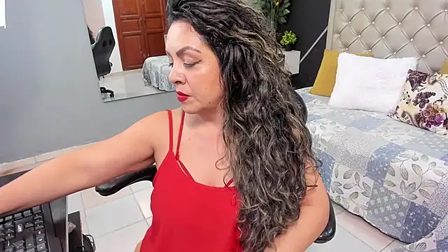 kris milff online show from October 15, 2025, 6:52 pm