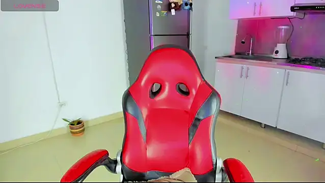 alexandra cute online show from March 15, 2026, 4:18 am