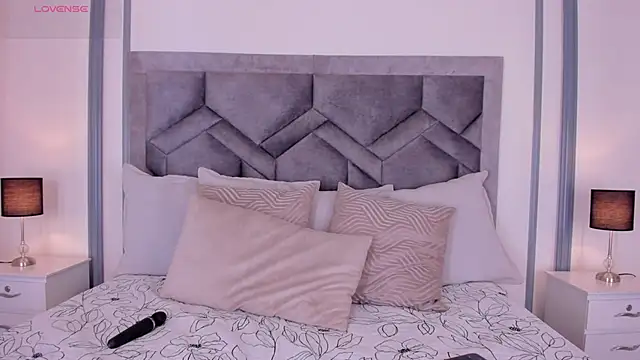 lucianacohelo online show from September 17, 2025, 12:07 pm