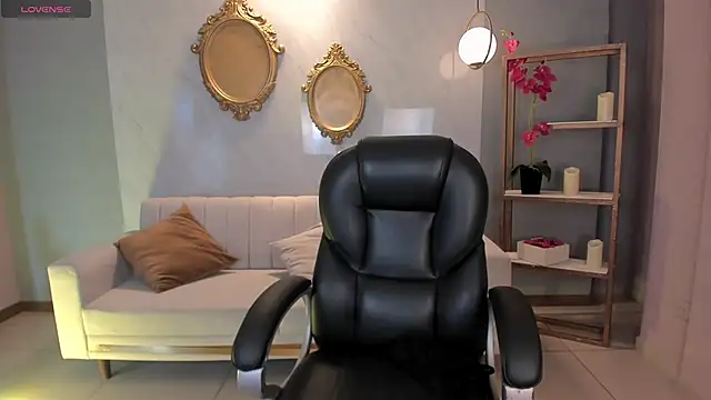 Snapshot of AmbarJames_ chatting on September 16, 2025, 12:06 pm AmbarJames  online show from September 16, 2025, 12:06 pm