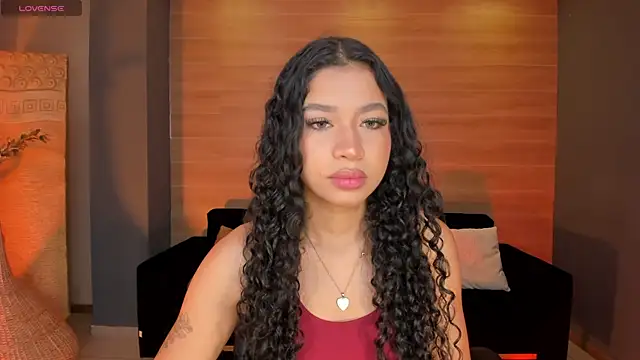 SophieHouston  online show from October 31, 2025, 4:13 am