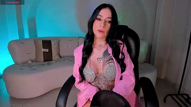 Snapshot of MilaLawrence chatting on September 10, 2025, 7:47 pm MilaLawrence online show from September 10, 2025, 7:47 pm