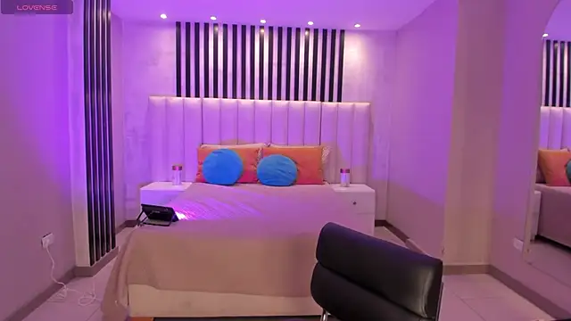 Snapshot of MilaLawrence chatting on March 3, 2026, 1:50 pm MilaLawrence online show from March 3, 2026, 1:50 pm