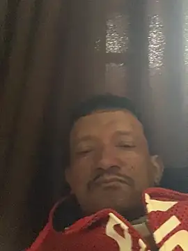 Snapshot of PIROCAGG21 chatting on October 18, 2025, 12:17 pm PIROCAGG21 online show from October 18, 2025, 12:17 pm