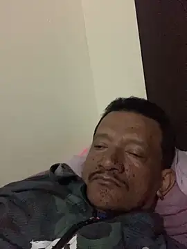 Snapshot of PIROCAGG21 chatting on October 21, 2025, 10:27 am PIROCAGG21 online show from October 21, 2025, 10:27 am