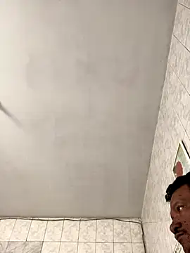 Snapshot of PIROCAGG21 chatting on November 20, 2025, 11:10 am PIROCAGG21 online show from November 20, 2025, 11:10 am