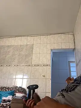 Snapshot of PIROCAGG21 chatting on December 1, 2025, 10:20 am PIROCAGG21 online show from December 1, 2025, 10:20 am