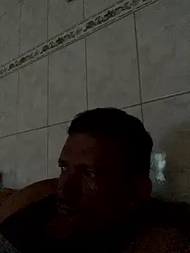 Snapshot of PIROCAGG21 chatting on January 13, 2026, 9:20 pm PIROCAGG21 online show from January 13, 2026, 9:20 pm