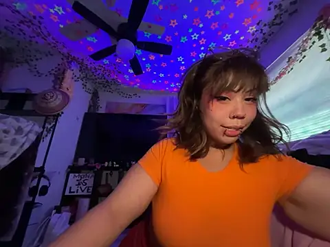 moan4mona online show from June 20, 2026, 7:49 pm