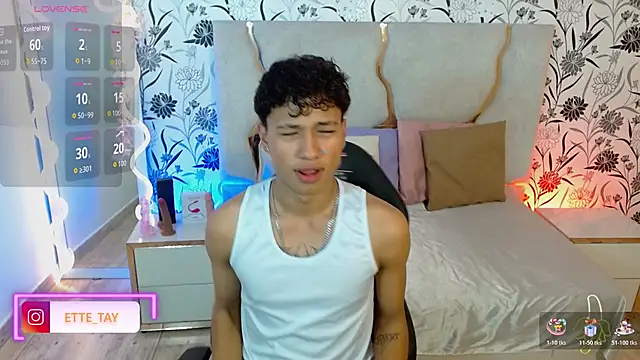 Snapshot of Ette_tay chatting on October 25, 2025, 3:14 am Ette tay online show from October 25, 2025, 3:14 am