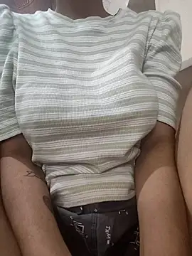 Snapshot of nandini_telugu1 chatting on September 26, 2025, 7:51 pm nandini telugu1 online show from September 26, 2025, 7:51 pm