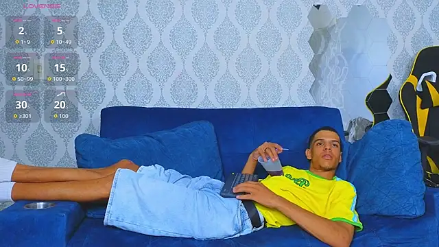 Hotcouple 222 online show from September 21, 2025, 7:21 am