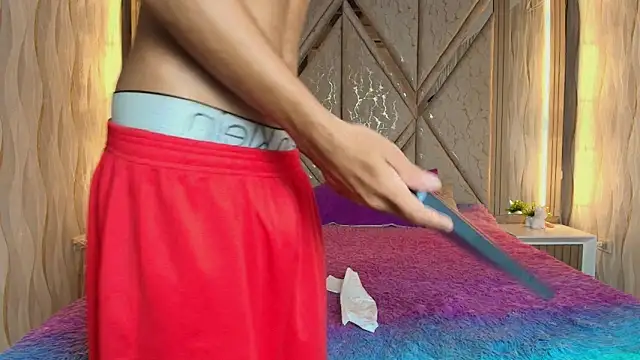 Hotcouple 222 online show from February 5, 2026, 7:24 am