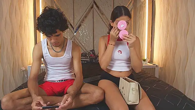 Hotcouple 222 online show from June 21, 2026, 1:24 pm