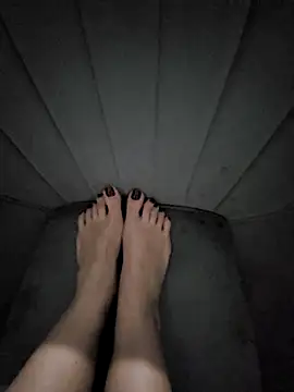 Victoria Vergara online show from November 22, 2025, 6:07 pm