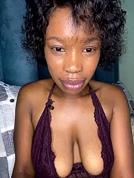 Caramel Mellow online show from January 12, 2026, 1:11 am