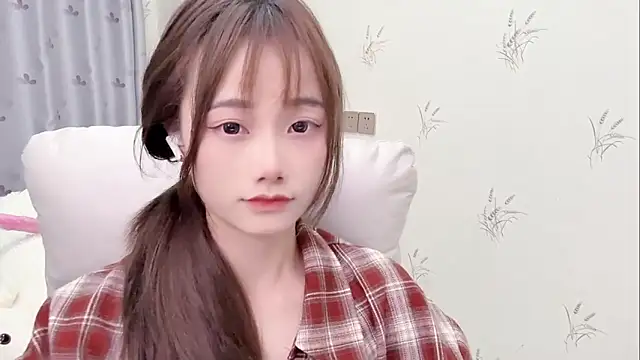 puppy-999 online show from April 17, 2026, 1:25 pm