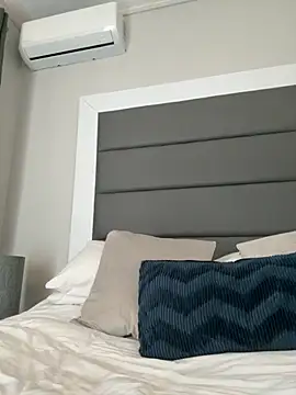 Snapshot of LilMisIndianx chatting on October 4, 2025, 8:56 am LilMisIndianx online show from October 4, 2025, 8:56 am