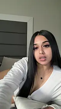 LilMisIndianx online show from February 25, 2026, 2:48 pm