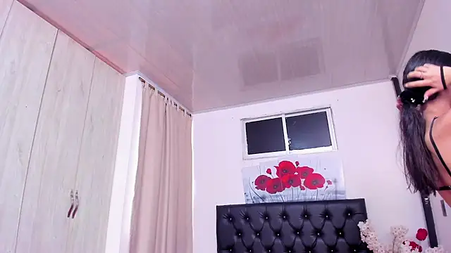 pinky f00x online show from June 26, 2026, 7:18 pm