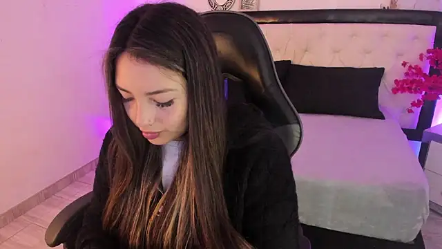 Adaara Rey online show from January 15, 2026, 5:16 pm