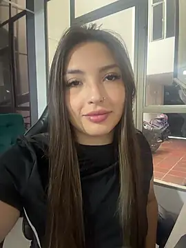 Adaara Rey online show from March 16, 2026, 7:29 pm