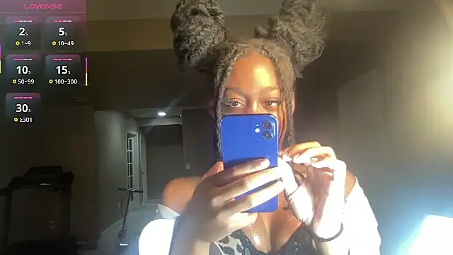 Snapshot of maskedgirl5005 chatting on September 22, 2025, 7:27 pm maskedgirl5005 online show from September 22, 2025, 7:27 pm