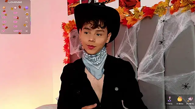 Snapshot of nico_leroy chatting on October 19, 2025, 7:47 pm nico leroy online show from October 19, 2025, 7:47 pm