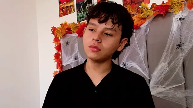 Snapshot of nico_leroy chatting on October 29, 2025, 10:11 pm nico leroy online show from October 29, 2025, 10:11 pm