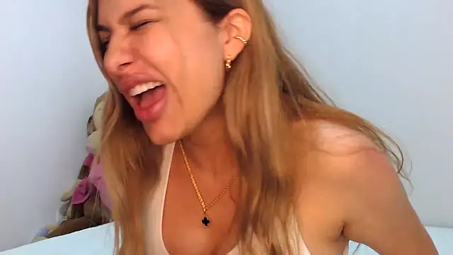 naughty chic online show from January 22, 2025, 5:49 pm