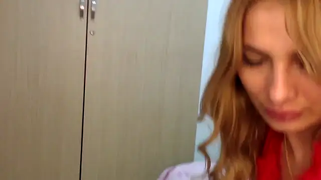 naughty chic online show from February 21, 2025, 3:56 am