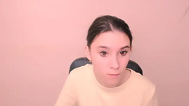 Snapshot of RosaRay_ chatting on October 29, 2025, 7:43 am RosaRay  online show from October 29, 2025, 7:43 am