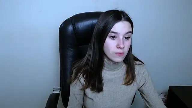 RosaRay  online show from February 4, 2026, 8:09 am