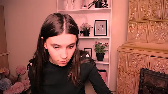 RosaRay  online show from April 24, 2026, 6:38 am
