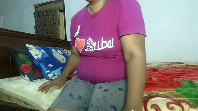 subodhii online show from October 3, 2025, 2:19 am