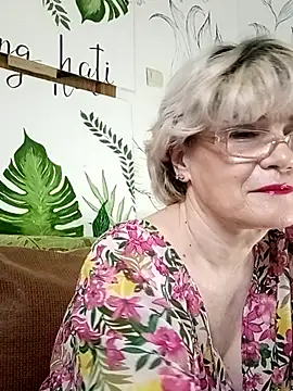 Catty Lady online show from May 21, 2026, 7:21 pm