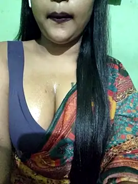 Snapshot of JIYA-04 chatting on September 25, 2025, 11:14 am JIYA-04 online show from September 25, 2025, 11:14 am