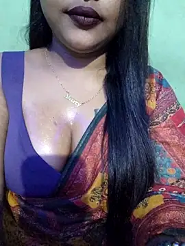 Snapshot of JIYA-04 chatting on October 27, 2025, 2:21 pm JIYA-04 online show from October 27, 2025, 2:21 pm