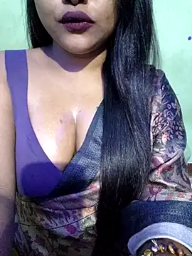 Snapshot of JIYA-04 chatting on November 8, 2025, 3:01 pm JIYA-04 online show from November 8, 2025, 3:01 pm