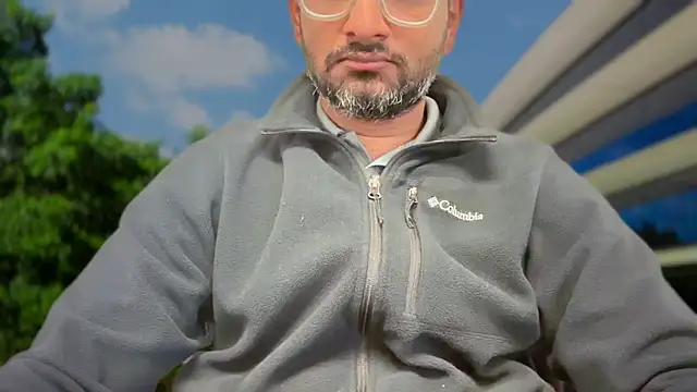pranastro00 online show from June 19, 2026, 10:41 am