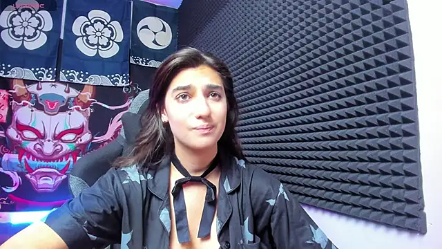 Snapshot of Elfy_Rare_ chatting on October 15, 2025, 12:27 pm Elfy Rare online show from October 15, 2025, 12:27 pm