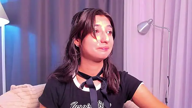 Snapshot of Elfy_Rare_ chatting on October 16, 2025, 3:02 pm Elfy Rare online show from October 16, 2025, 3:02 pm