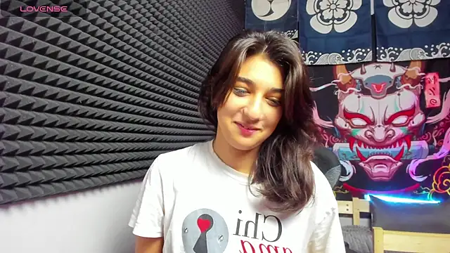 Snapshot of Elfy_Rare_ chatting on October 27, 2025, 2:43 pm Elfy Rare online show from October 27, 2025, 2:43 pm