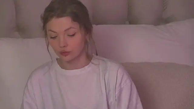 miamunn online show from May 18, 2026, 3:35 am